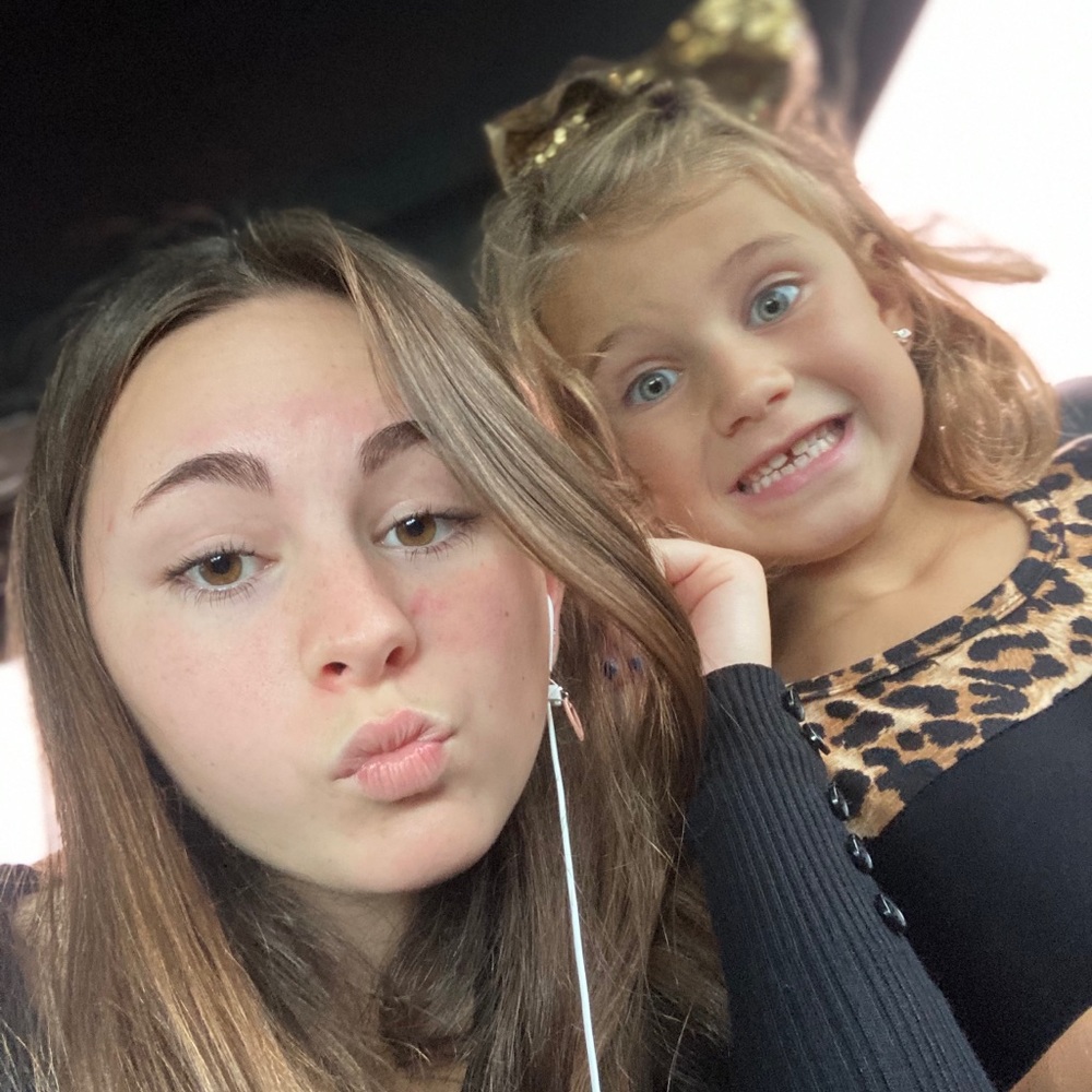 Meet your Posher, Leah